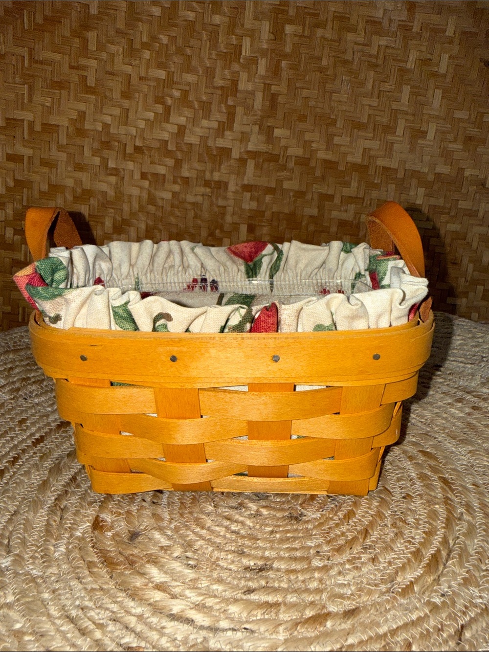 Longaberger 2002 Tea Basket Set with Liner Protector and Authentication Card